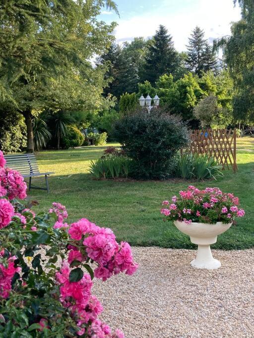 Gite Marguerite - Au Coeur De La Campagne La Petite-Boissiere ภายนอก รูปภาพ